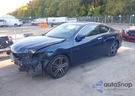 2016 Honda Accord Touring z USA, uszkodzony, nr VIN 1HGCT2B07GA003884